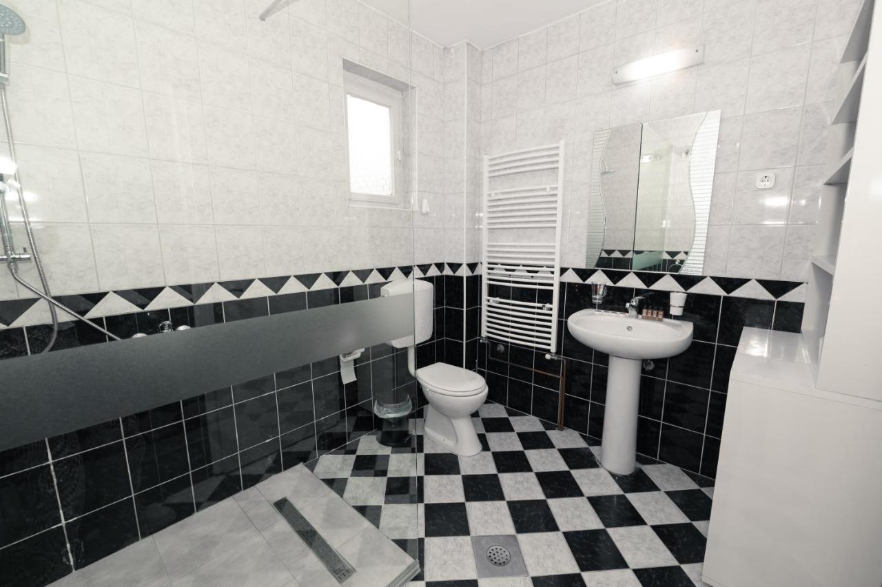 Guest House La Baja Ochryda Zewnętrze zdjęcie