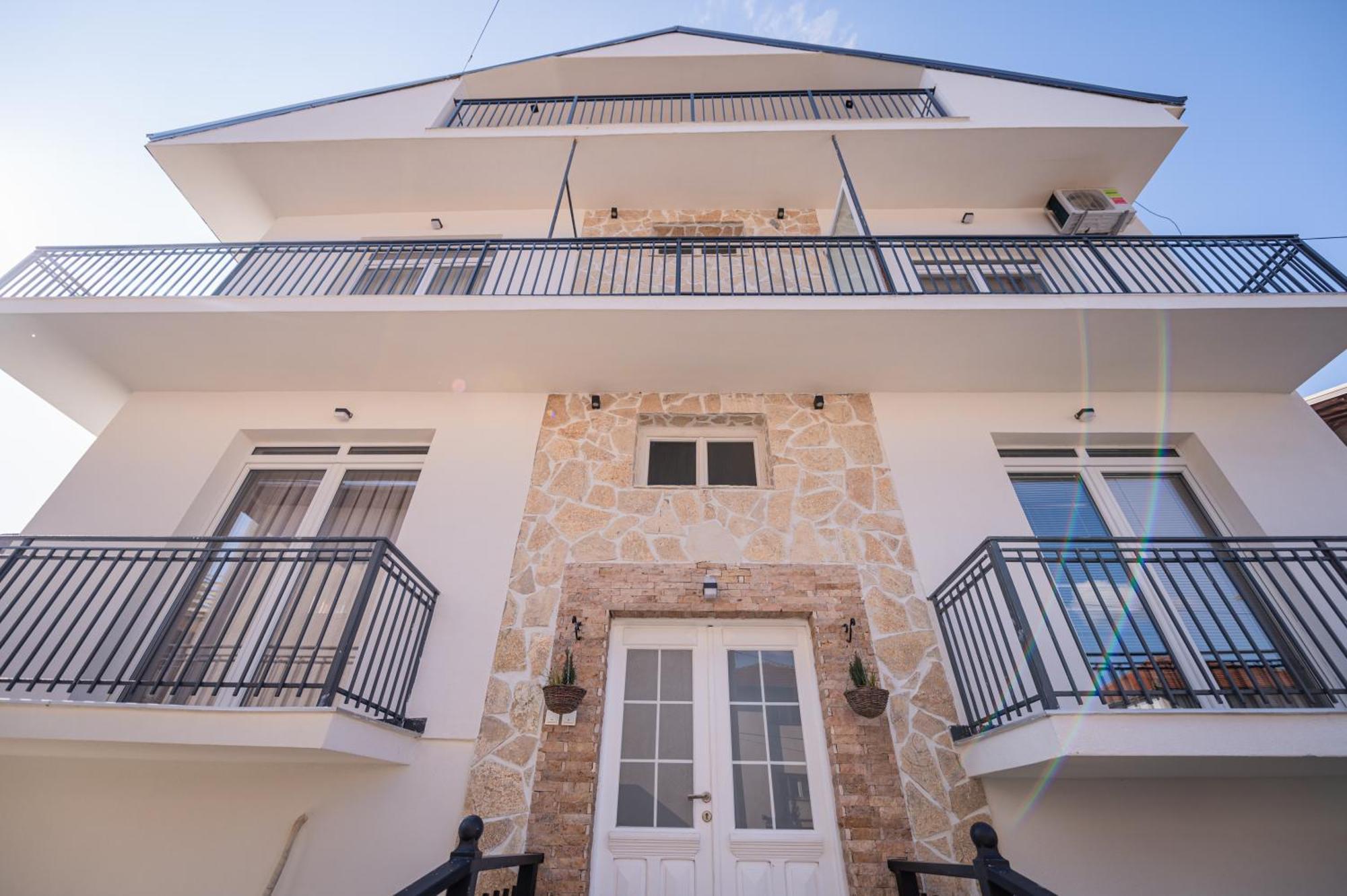 Guest House La Baja Ochryda Zewnętrze zdjęcie